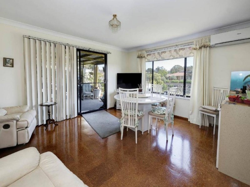 90 Elizabeth Parade, Forster NSW 2428