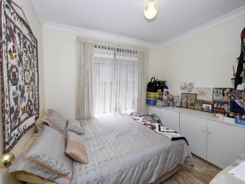 90 Elizabeth Parade, Forster NSW 2428