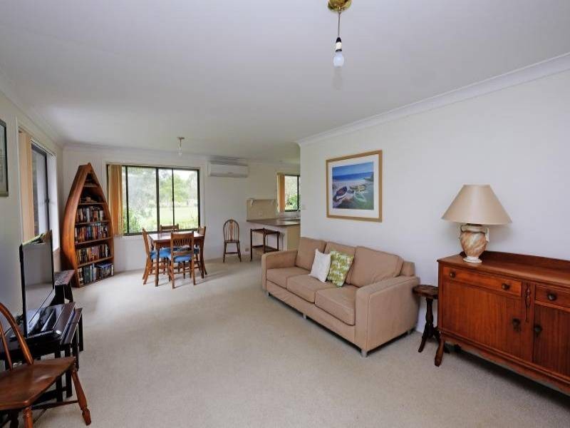 8 Gleeson Avenue, Forster NSW 2428