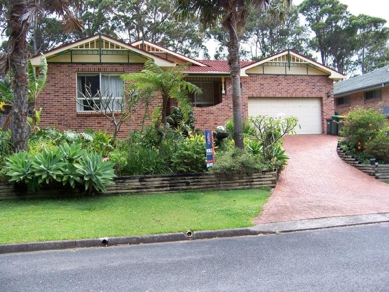 32 Kentia Drive, Forster NSW 2428