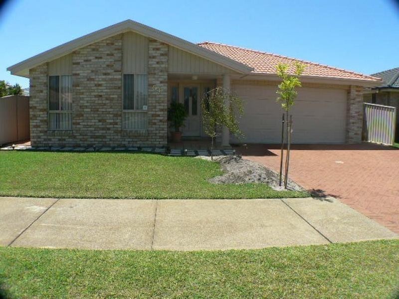 50 Grandis Drive, Tuncurry NSW 2428