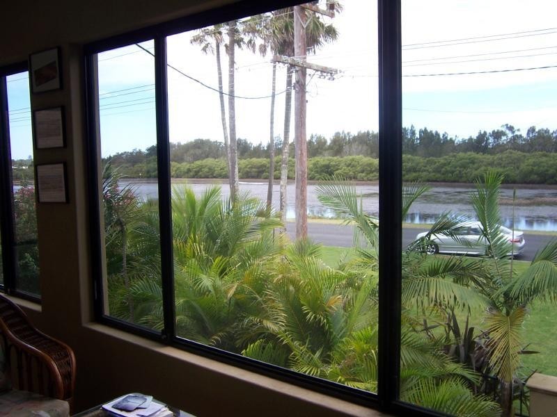 49 Point Road, Tuncurry NSW 2428