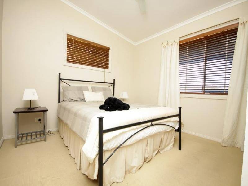 11 Riverview Place, Darawank NSW 2428