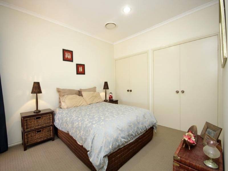 11 Riverview Place, Darawank NSW 2428