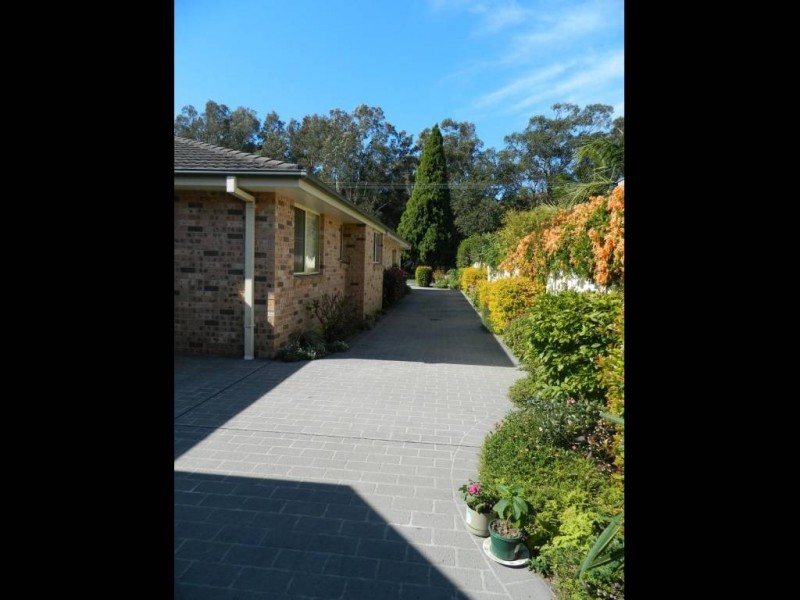 2/5 Cross Street, Forster NSW 2428