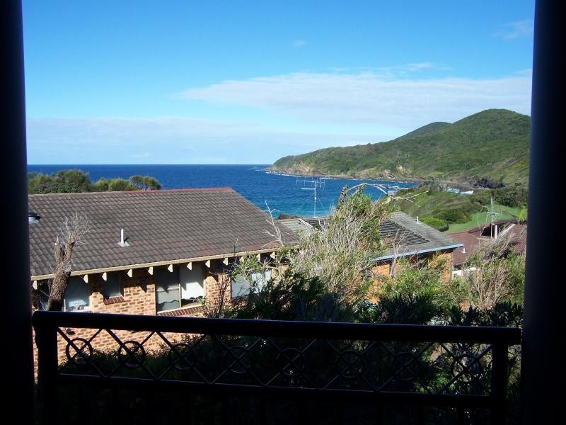 16 Lakeview Crescent, Forster NSW 2428