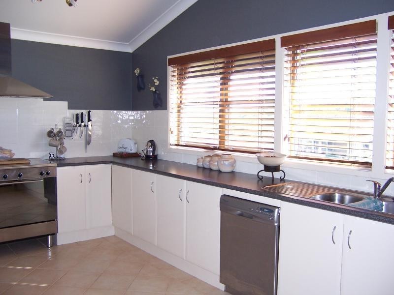 16 Lakeview Crescent, Forster NSW 2428