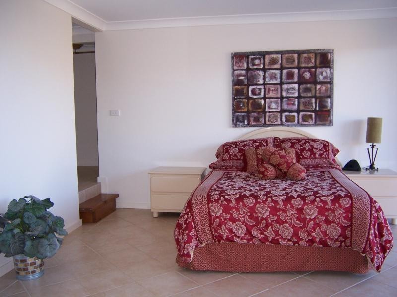 16 Lakeview Crescent, Forster NSW 2428