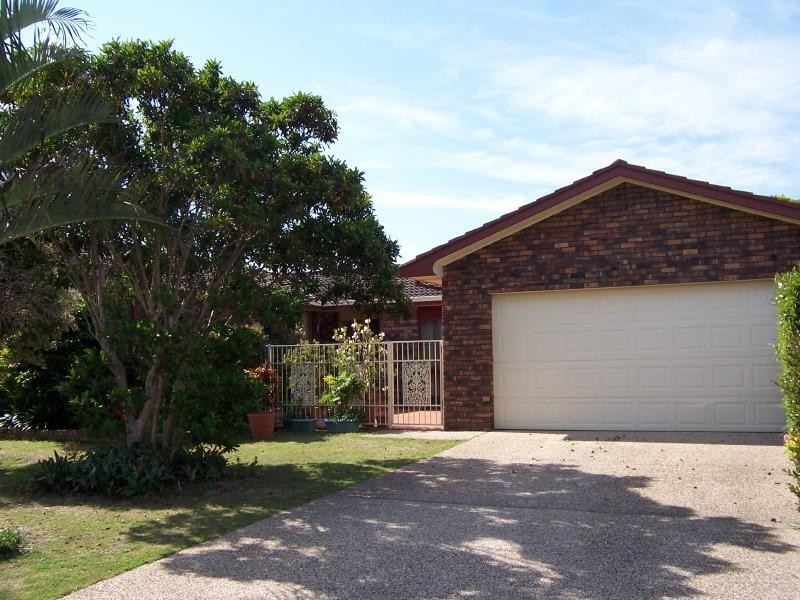 25 Wyuna Place, Forster NSW 2428