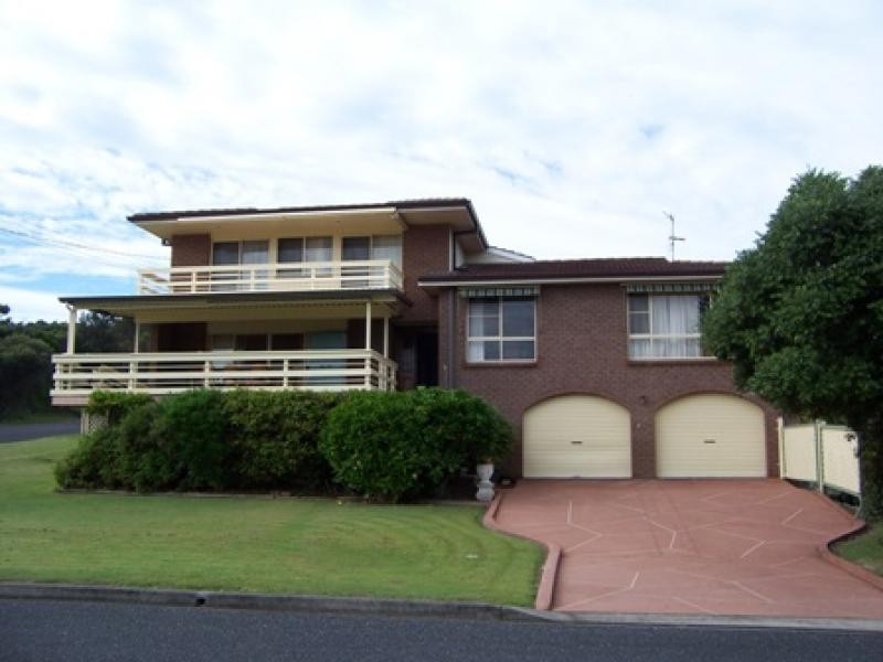 27 Burgess Road, Forster NSW 2428