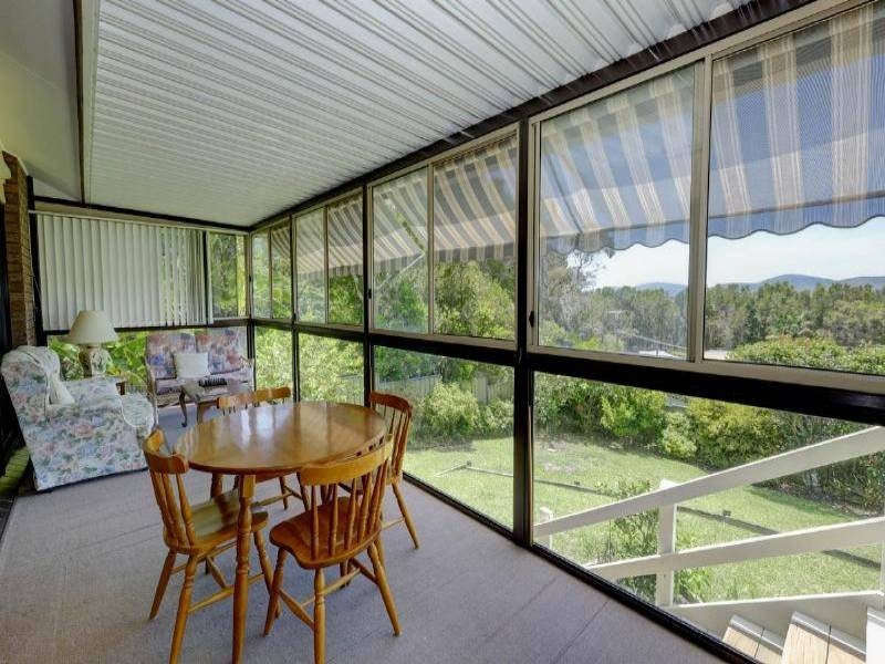 12 Greenpoint Drive, Green Point NSW 2428