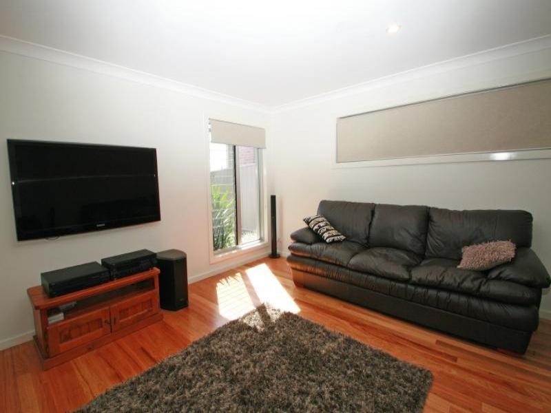17 Isabella Parade, Forster NSW 2428