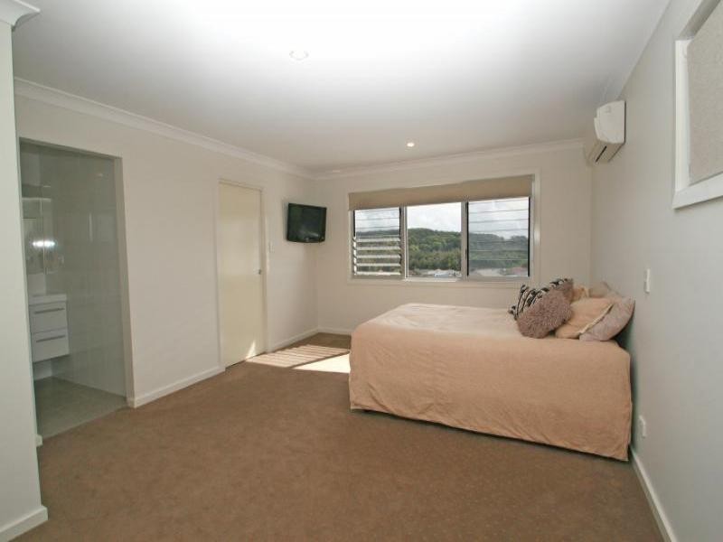 17 Isabella Parade, Forster NSW 2428