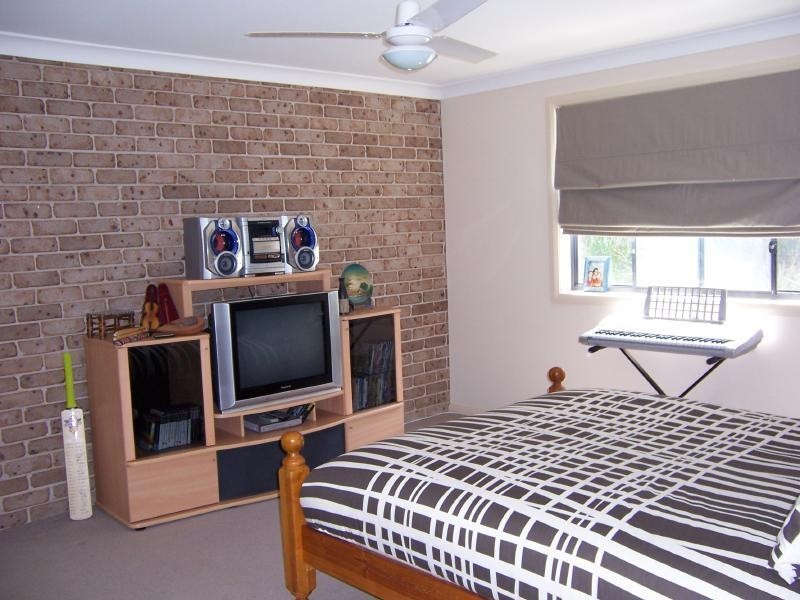 77 Seabreeze Parade, Green Point NSW 2428
