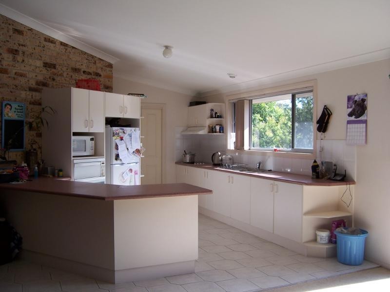 2/21 Burke Close, Forster NSW 2428