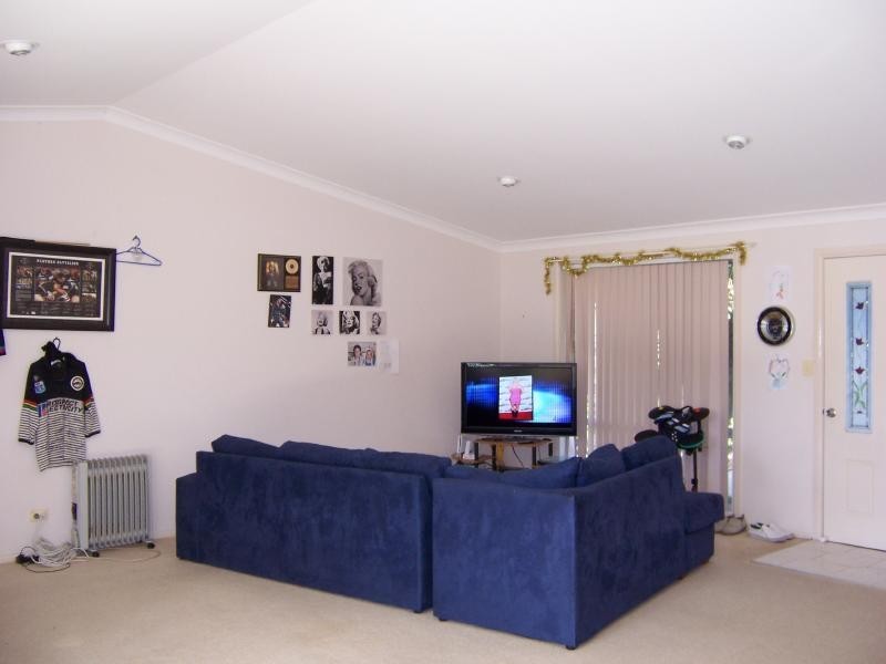 2/21 Burke Close, Forster NSW 2428