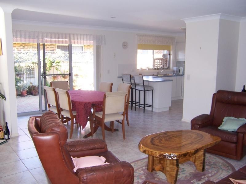 6 Areca Court, Forster NSW 2428