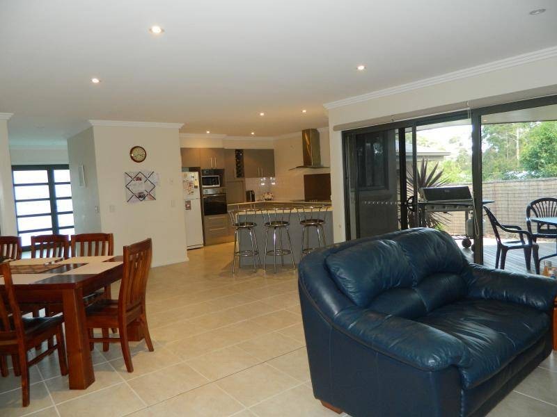 1/14 The Boulevarde, Tallwoods, Hallidays Point NSW 2430