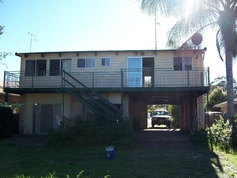 10 Kularoo Drive, Forster NSW 2428