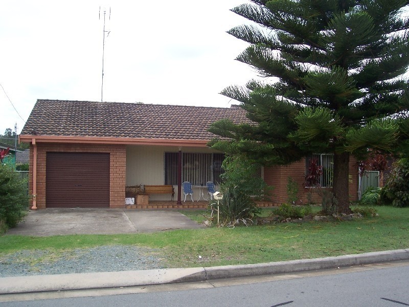 83 Lake Street, Forster NSW 2428
