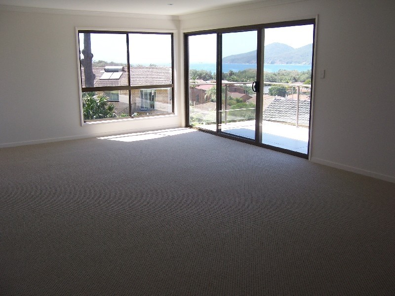 25 Lake Vista Crescent, Forster NSW 2428