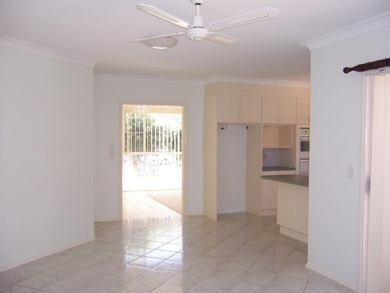 1/120 The Southern Parkway, Forster NSW 2428