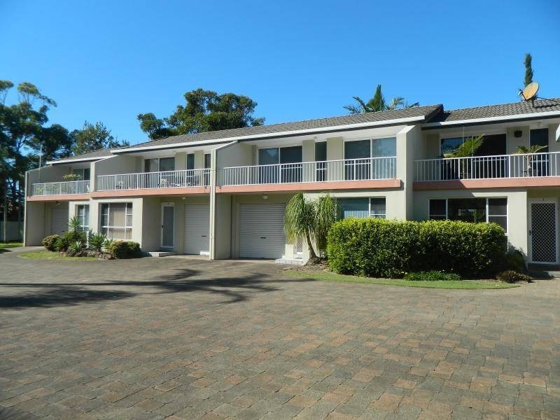 4/112 The Lakesway, Forster NSW 2428