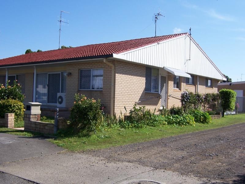 2/3 Strand St, Forster NSW 2428