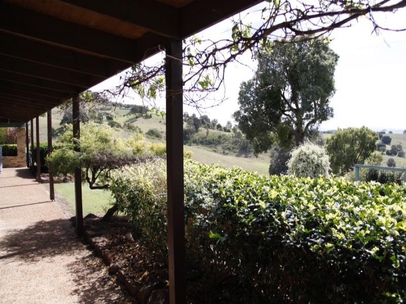 151 Bimbadeen Road, Mount View NSW 2325