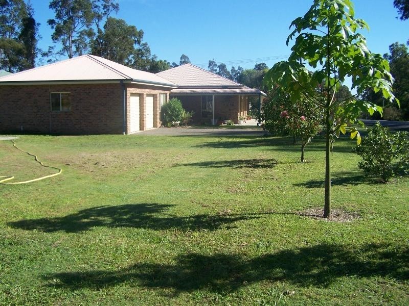 18 Stirling Street, Abernethy NSW 2325