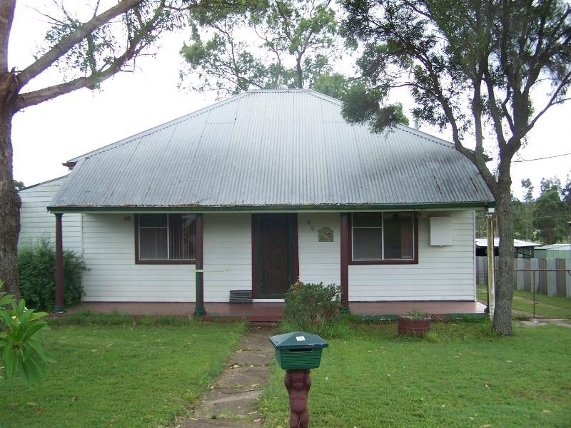45 Lismore Street, Abermain NSW 2326