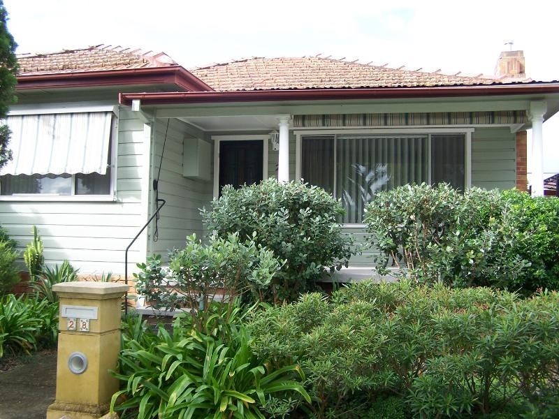 28 Desmond Street, Cessnock NSW 2325