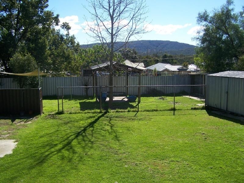 33 Main Road, Paxton NSW 2325