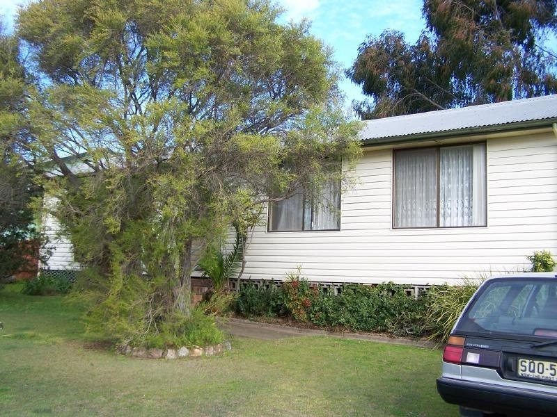 62 Macquarie Avenue, Cessnock NSW 2325