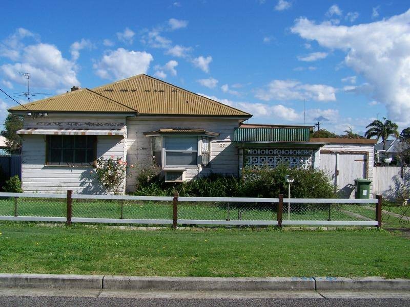 27 Comfort Avenue, Cessnock NSW 2325