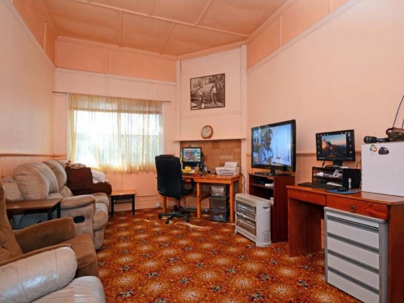 6 Hickey Street, Cessnock NSW 2325