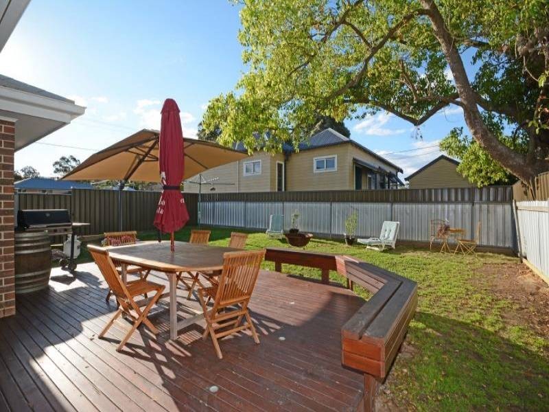 11 Charlton Street, Bellbird NSW 2325