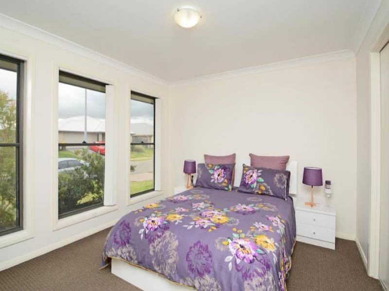 79 Niven Parade, Rutherford NSW 2320