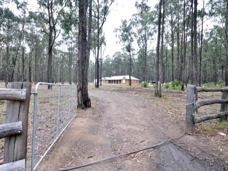 320 Lovedale Road, Lovedale NSW 2325
