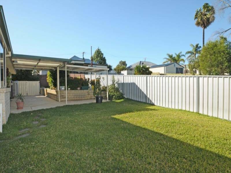 7 Albury Street, Abermain NSW 2326