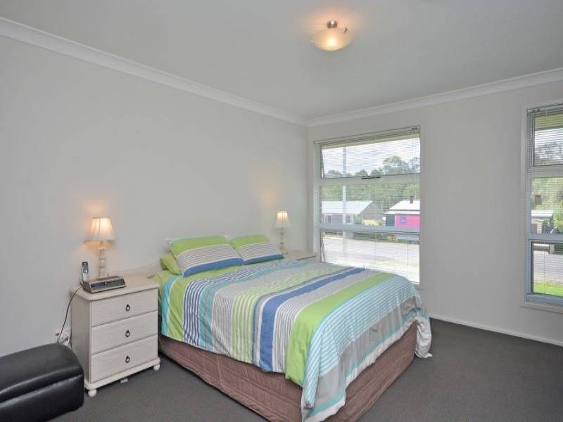 21 John Street, Ellalong NSW 2325