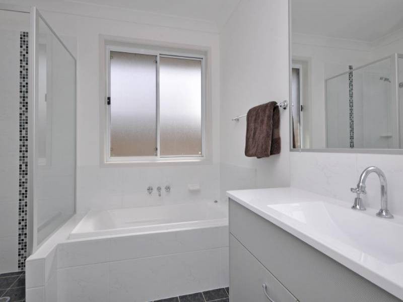 21 John Street, Ellalong NSW 2325