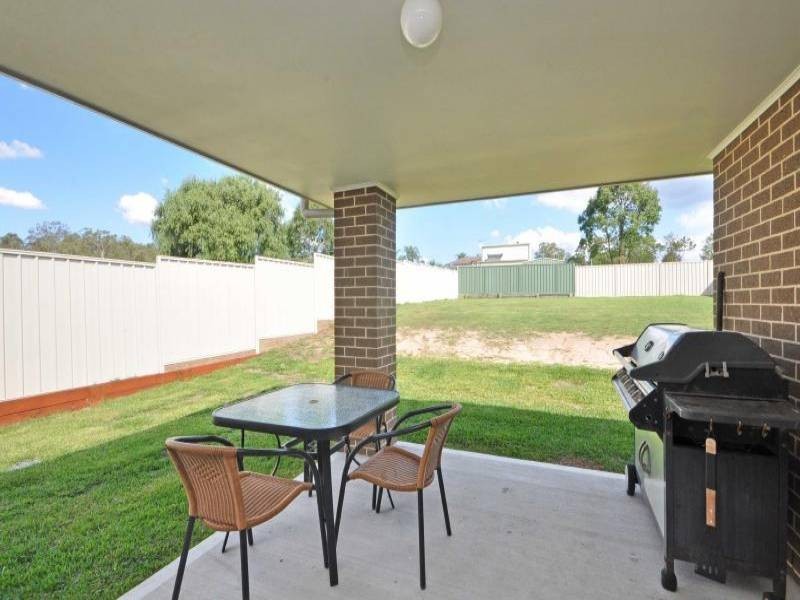 21 John Street, Ellalong NSW 2325