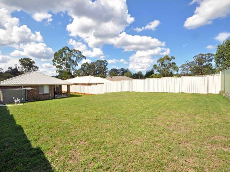 21 John Street, Ellalong NSW 2325