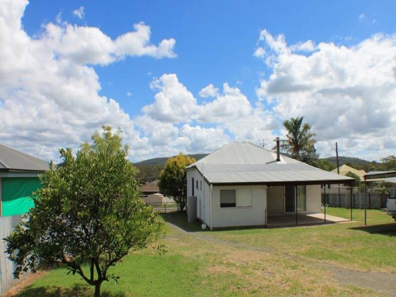 24 Adelaide Street, Paxton NSW 2325