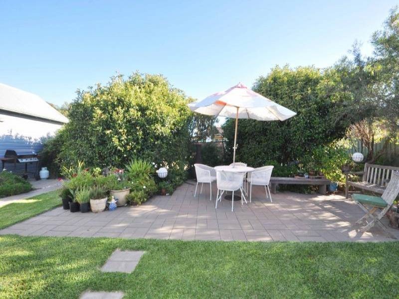 8 West Avenue, Cessnock NSW 2325