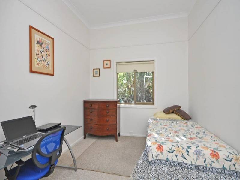 8 West Avenue, Cessnock NSW 2325