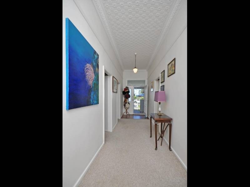 8 West Avenue, Cessnock NSW 2325