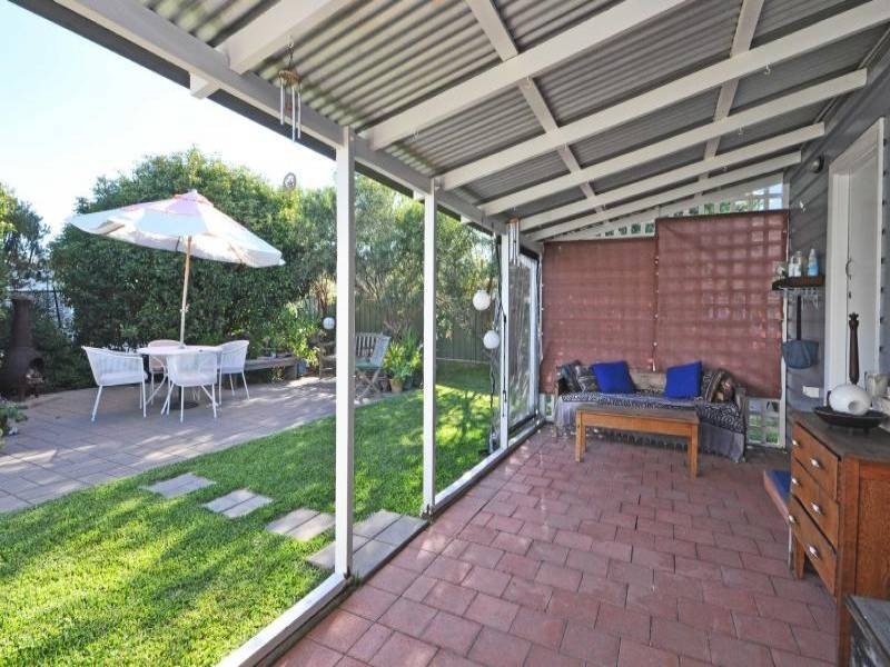 8 West Avenue, Cessnock NSW 2325