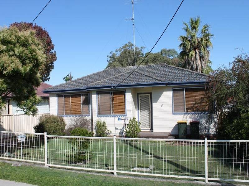 11 Lambert Street, Cessnock NSW 2325